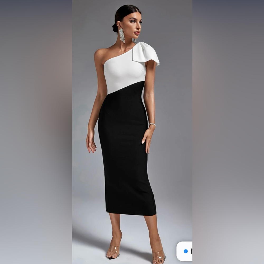 Black and white dress never worn size S.